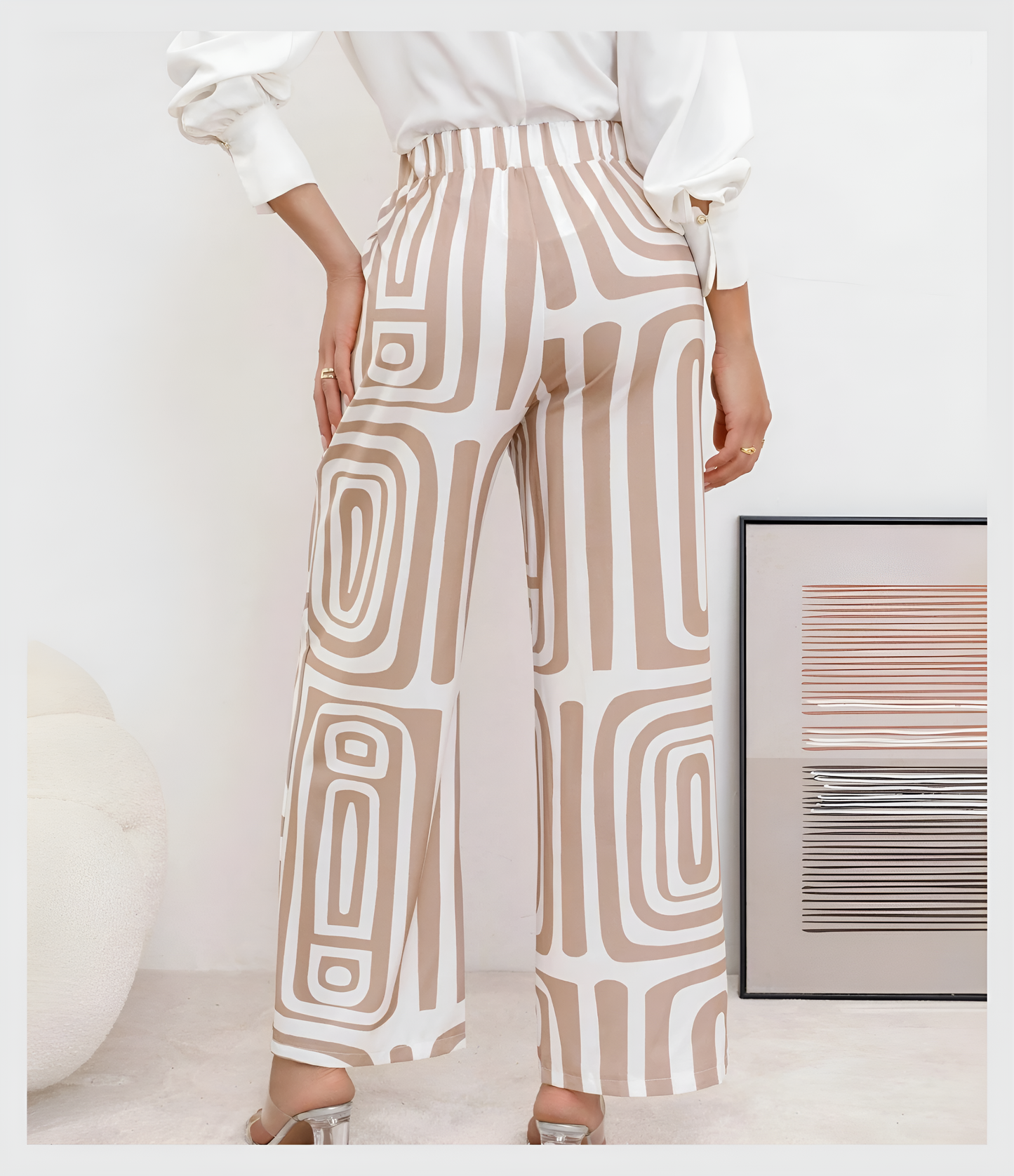 Elegant bukse – med bluse og belte inkludert